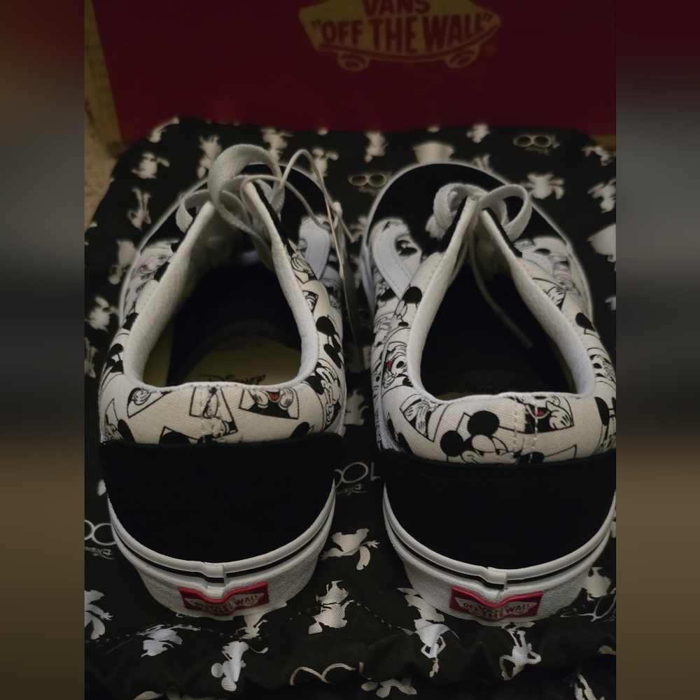 DISNEY Vans Old Dkool